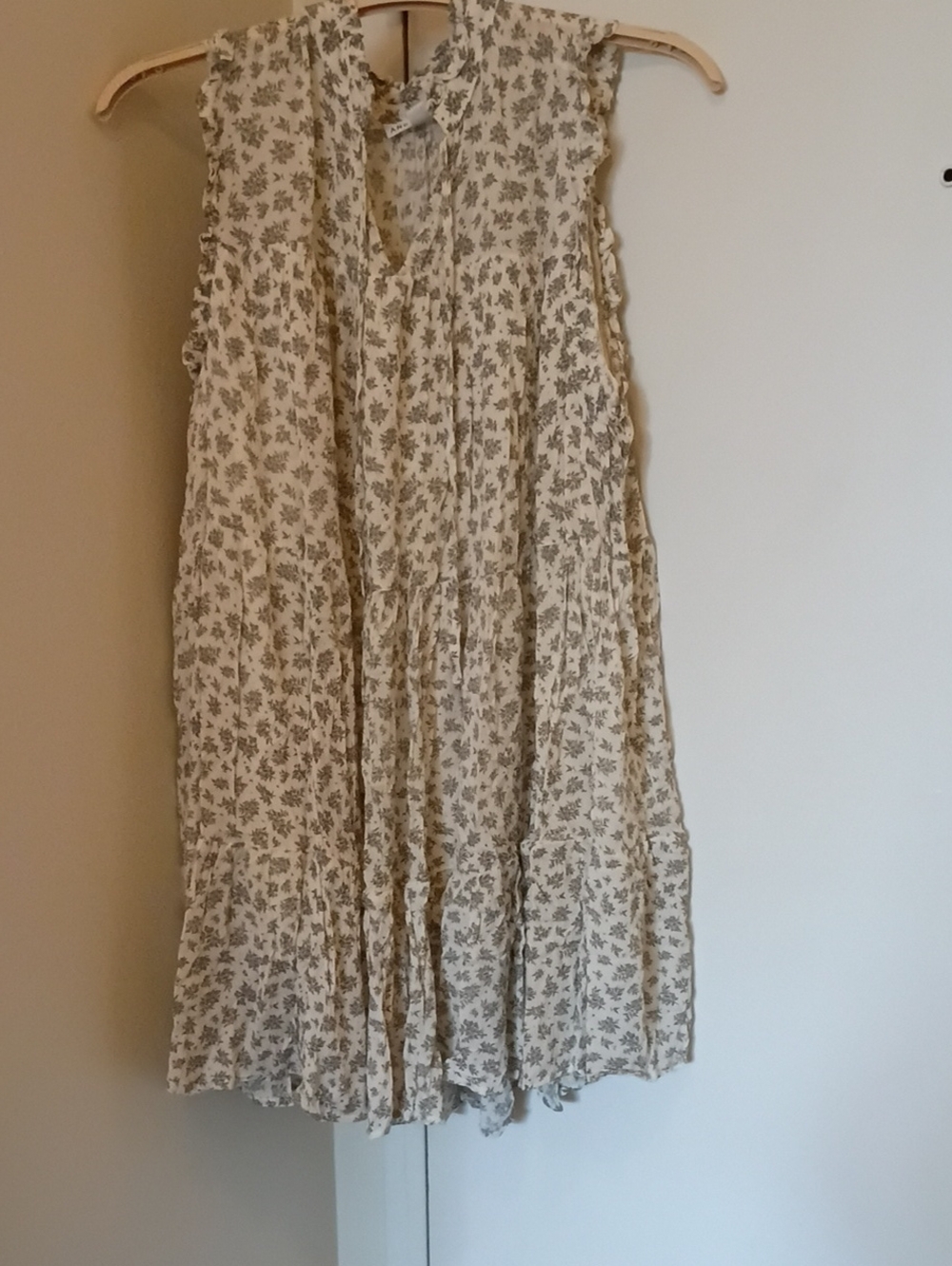 Sleeveless Floral Mini Dress in Cream and Gray